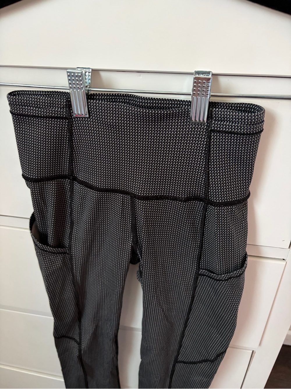 lululemon athletica Black Textured High-Rise Leggings with Side Pockets